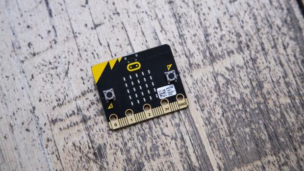 Eat the Dots with BBC micro:bit! – Cool Components
