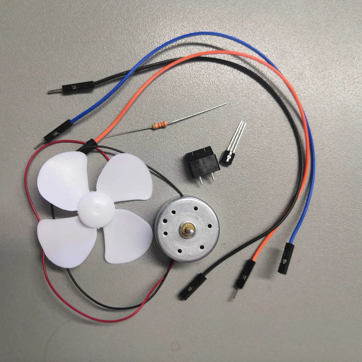 Kit Novators In-Depth Guide to the Kitronik Inventors Kit - Experiment 5 – Cool ...