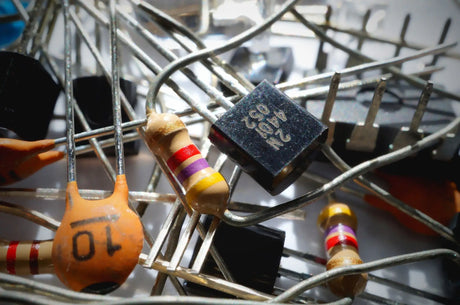What is the Difference Between Passive and Active Components?